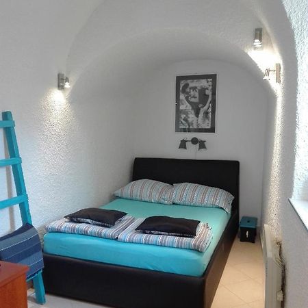 Studio Toma With Private Parking Place Šibenik Extérieur photo